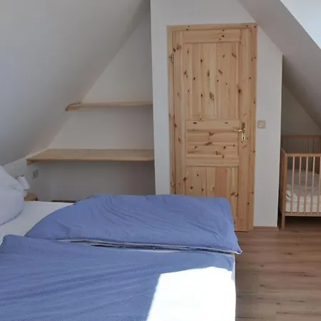 Kutscherwohnung Im Arbeiterhaus - Uriger Charme, Gemuetliche Atmosphaere Apartment