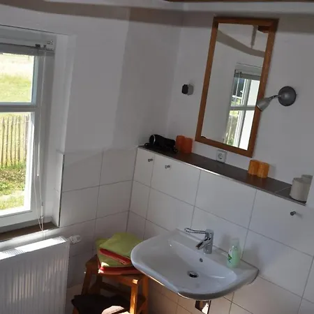 Kutscherwohnung Im Arbeiterhaus - Uriger Charme, Gemuetliche Atmosphaere Apartment *